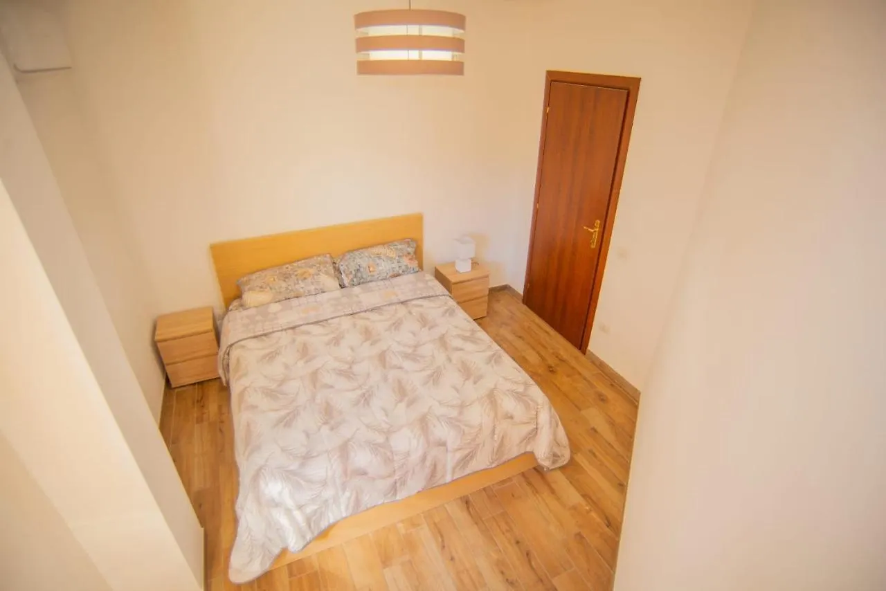 Valery Apartments ألغيرو 0*,  إيطاليا
