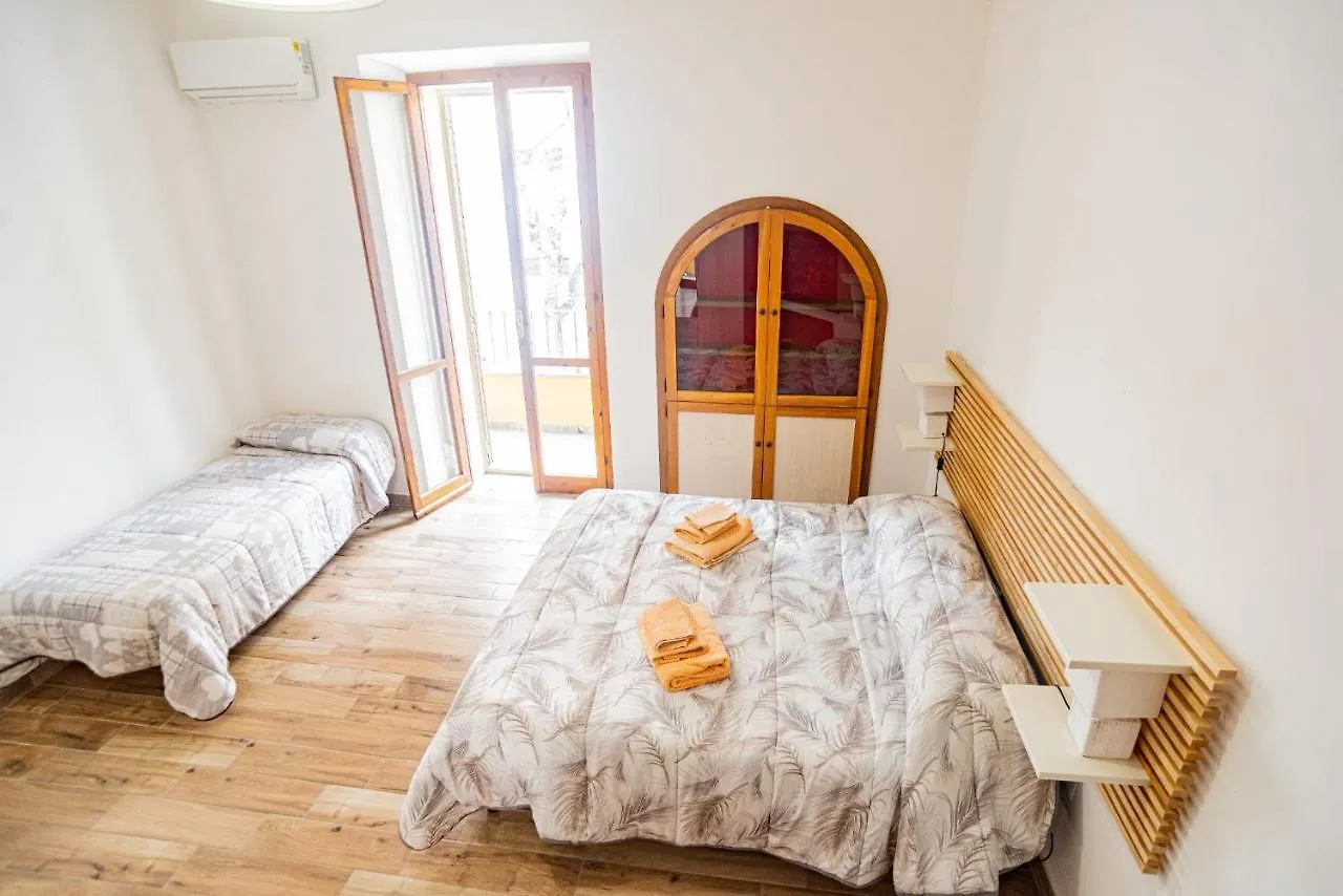 Valery Apartments ألغيرو
