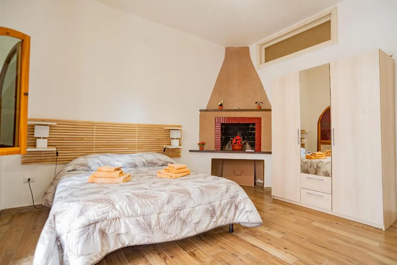 Valery Apartments ألغيرو 0*,